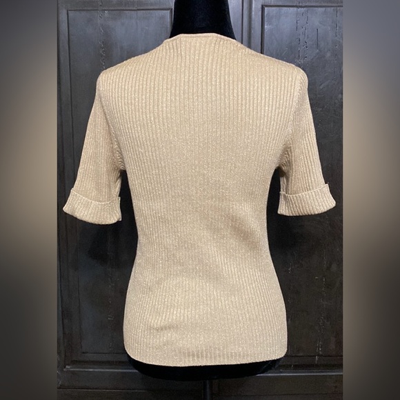 Kathy Lee shortsleeved gold metallic sweater - Size Medium - Picture 3 of 8